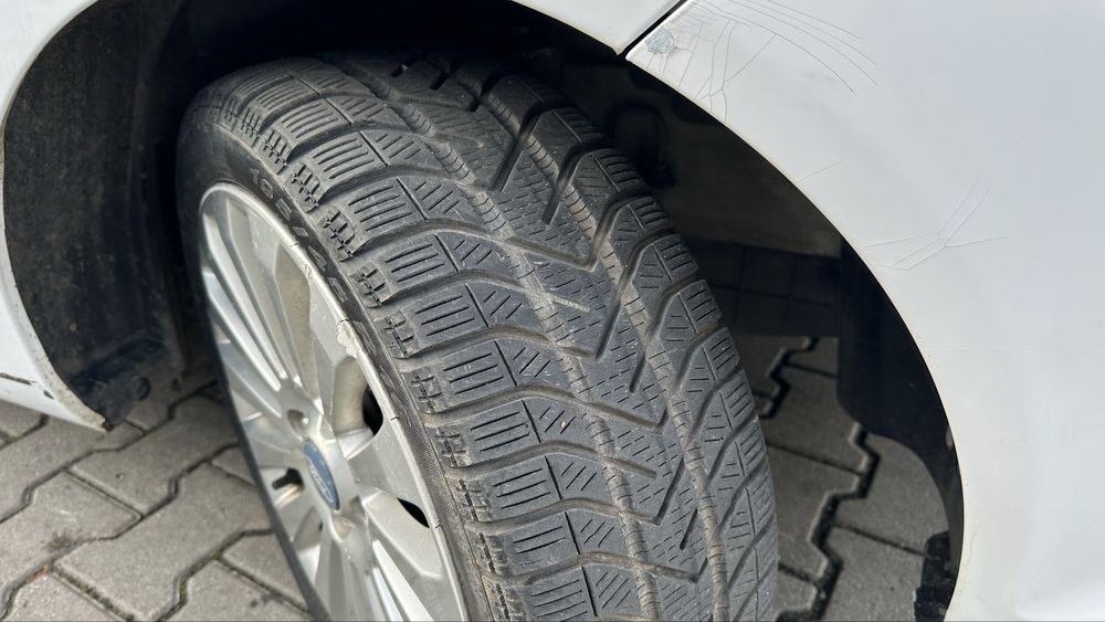 FORD FIESTA 14 benzina