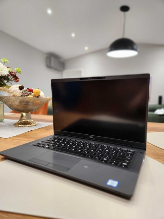 Лаптоп Dell Latitude 7400 Web camera