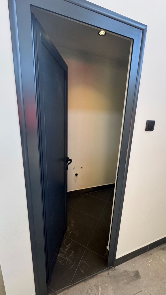 Дава се под наем Склад в София, Враждебна - 1264 кв.м за 5000 € - Снимка #10