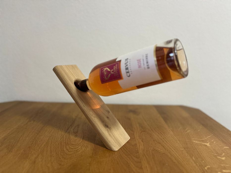 Suport Flotant pentru Sticla de Vin
