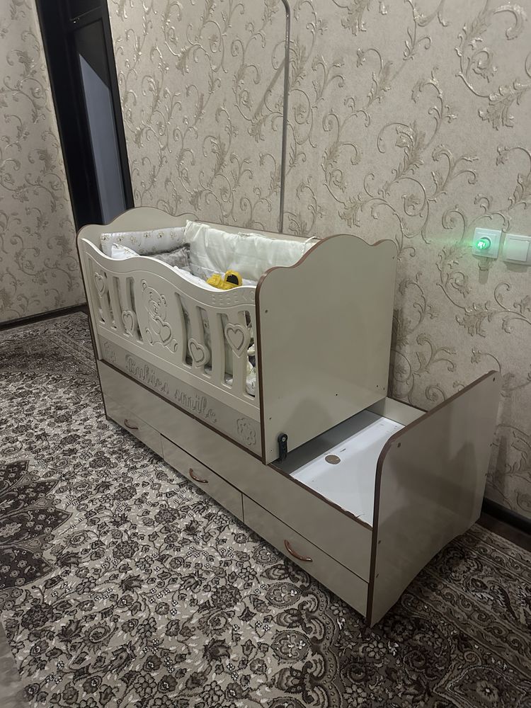 Болалар учун кровать манеж