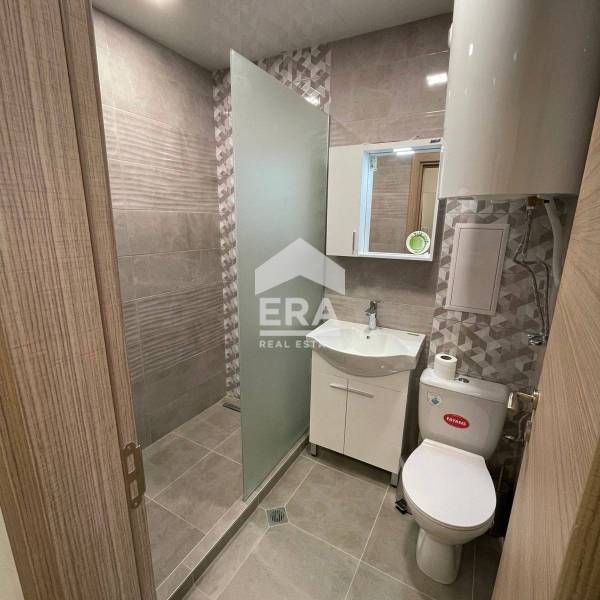 Продава се Двустаен апартамент в Варна, Кайсиева градина - 60 кв.м за 2500 €/кв.м - Снимка #1