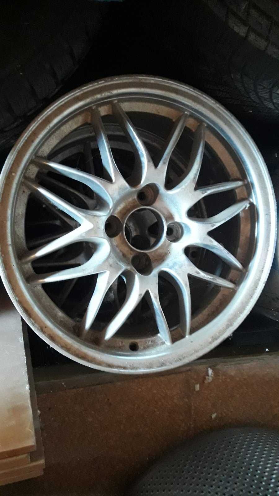 Автомобил Volkswagen