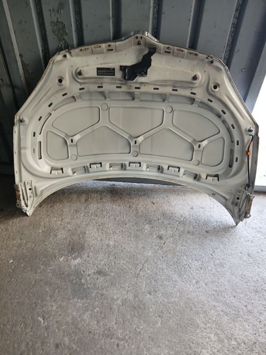 Преден капак Skoda Fabia