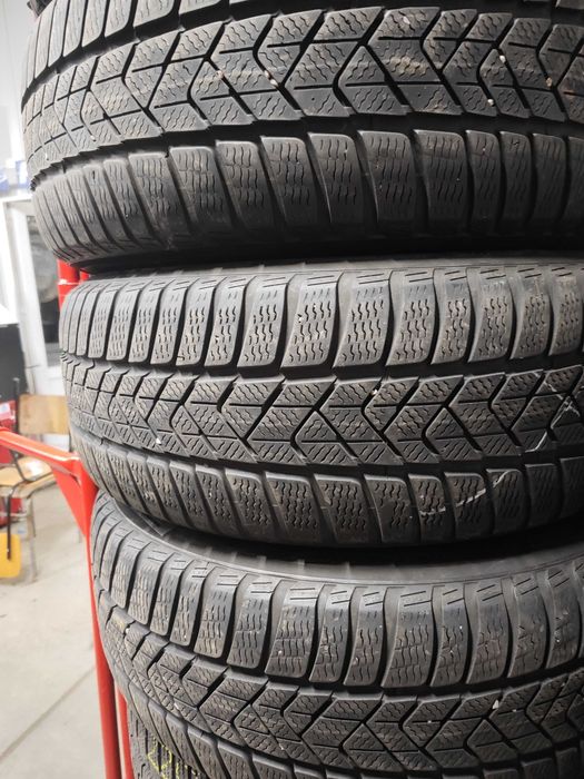 4бр. зимни гуми 225/55/17 Pirelli