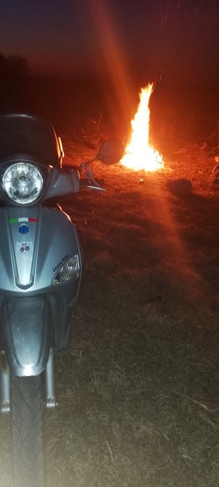 Vând scuter Piaggio liberty 50 4t CU ACTE