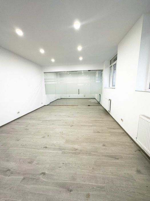 Inchiriez spatiu central pentru birouri 55 mp