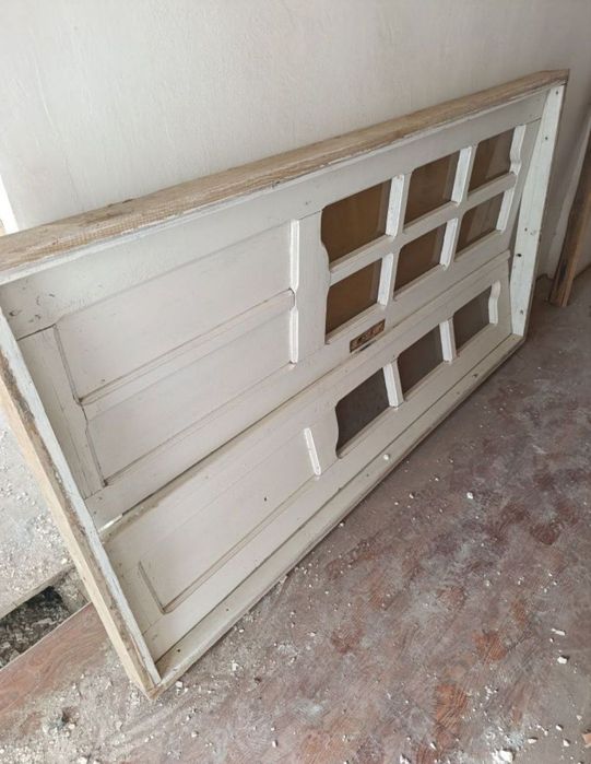 Eshik sotiladi, razmeri Boʻyi 2.05 eni 1.05