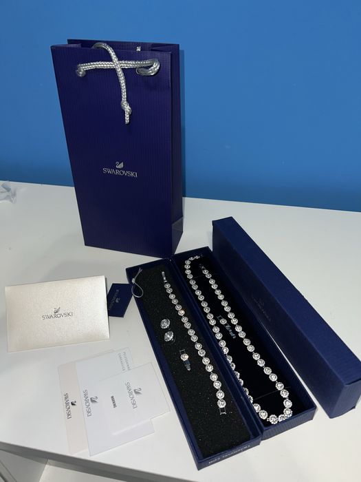 Set Swarovski Angelic - Lantisor, Bratara, Cerceri+ accesori