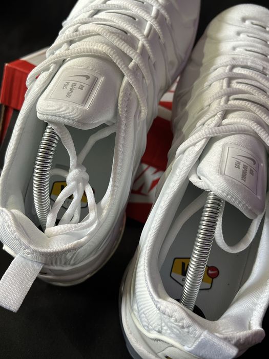 Nike Air VaporMax Plus “White” *Цена в разпродажба* (реални снимки)