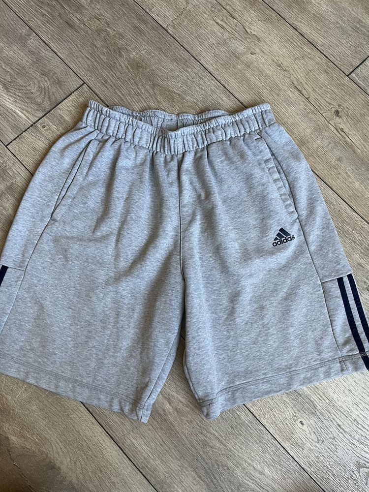 ADIDAS Essentials Mid Short - размер Л / Оригинал