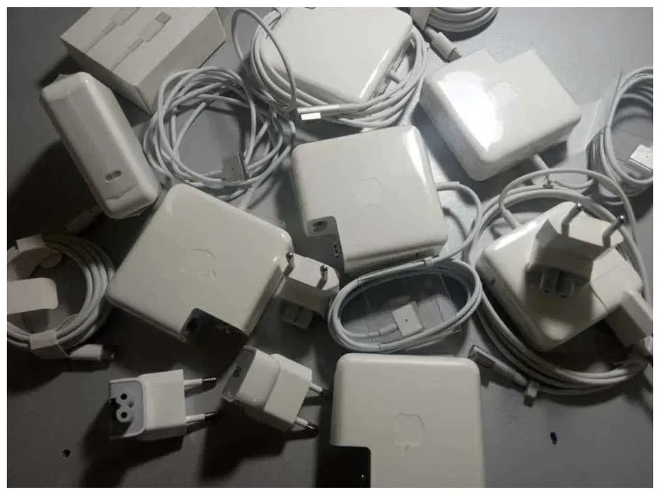 на компьютер от Apple ) зарядка для MacBook - блок питания