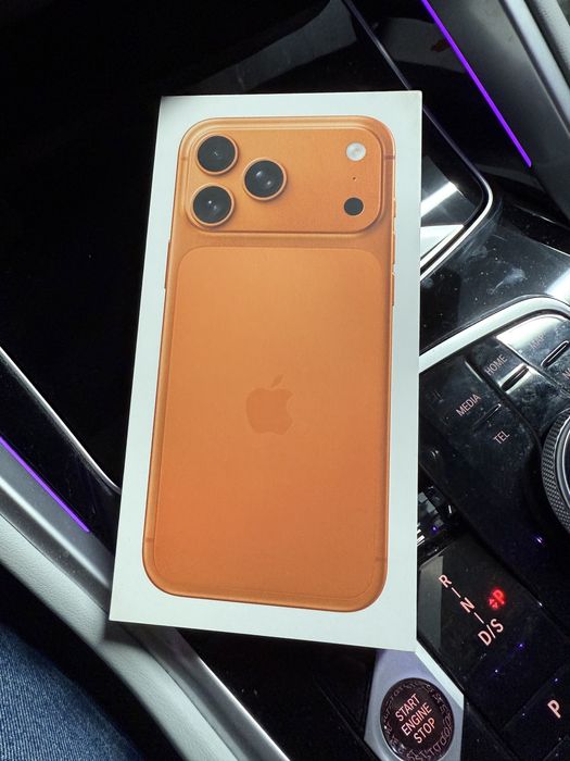 Vand iphone 17 pro max portocaliu 2tb