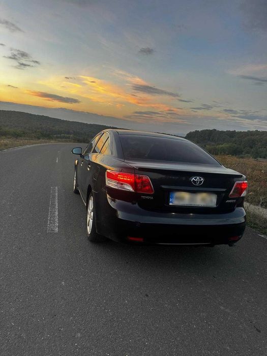 TOYOTA AVENSIS  2010 2.0 Diesel,Manuala