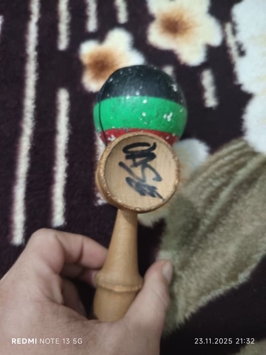 Se vand kendame copii