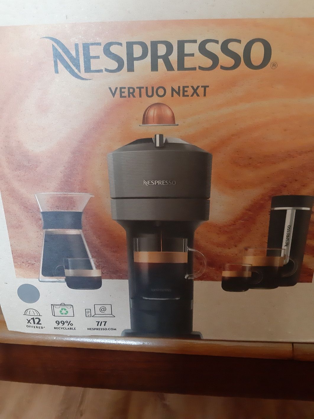 Кафе машина"NESPRESSO"