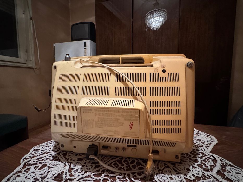 Телевизор модел юности