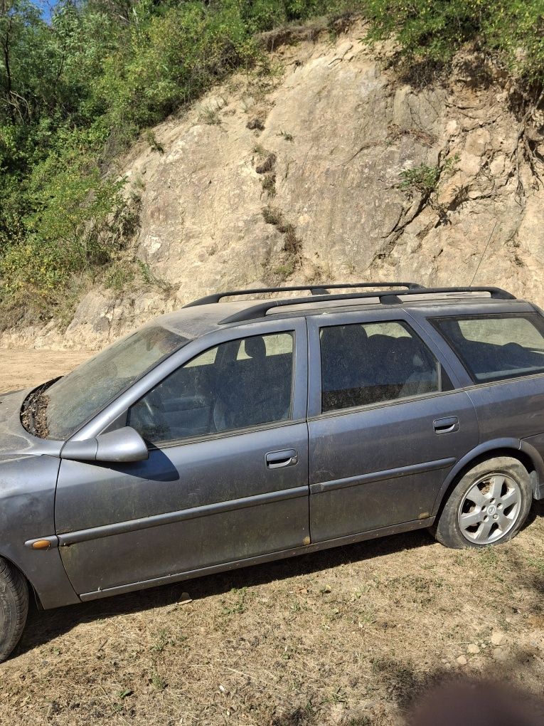 Se vinde Opel Vectra