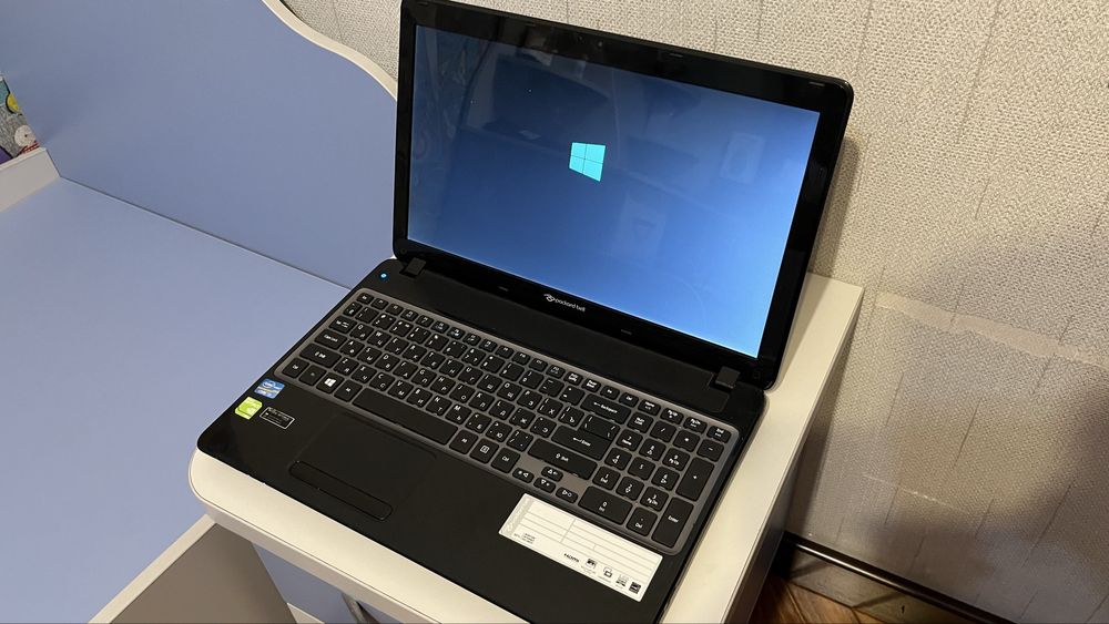 Packard Bell i3 6gb 512gb