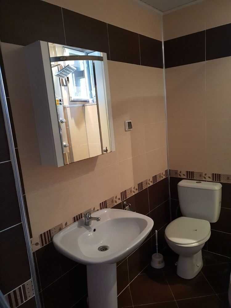 Дава се под наем Тристаен апартамент в Пловдив, Кършияка - 110 кв.м за 550 € - Снимка #22