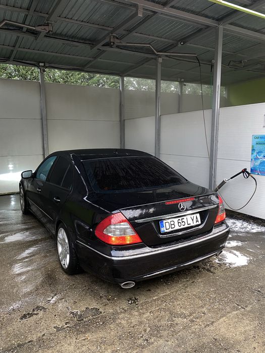 Mercedes e class w211 e320 4matic