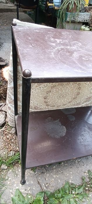 Стол для аквариума металлический