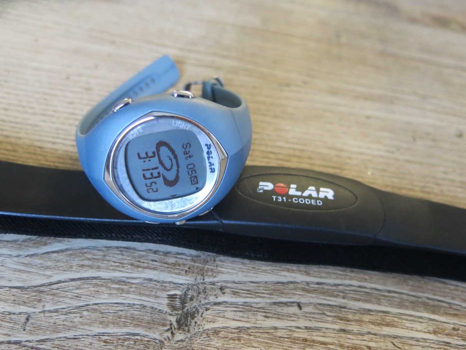 Спортен пулсомер часовник POLAR F11 със сенсор за сърдечен ритъм