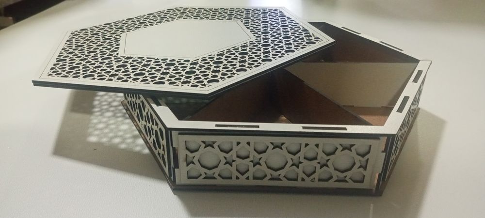 Quruq mevalar uchun bejirim qutilar