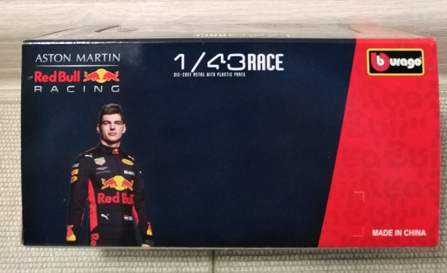 Miniatura 1:43 Burago F1 Red Bull - Max Verstappen 2019