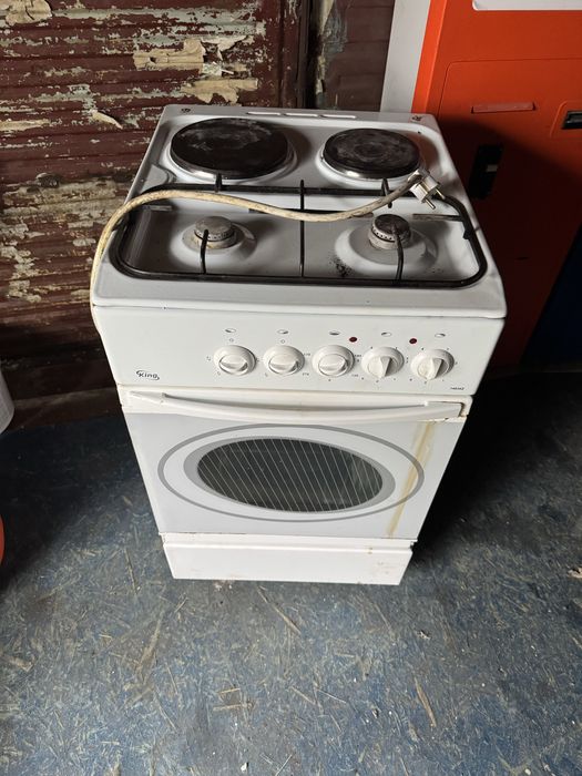 Газовая плита, стиральная машинка автомат