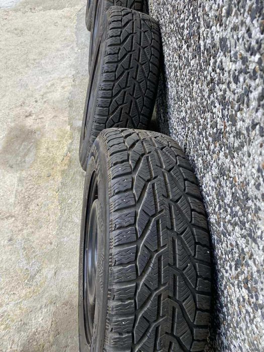 195 65 15 4 броя гуми Riken 9.5мм грайфер с джанти  5x100