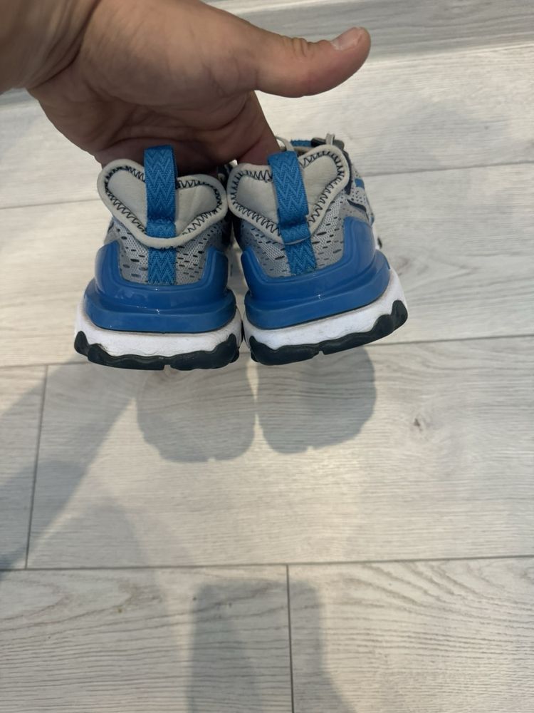 Nike react маратонки