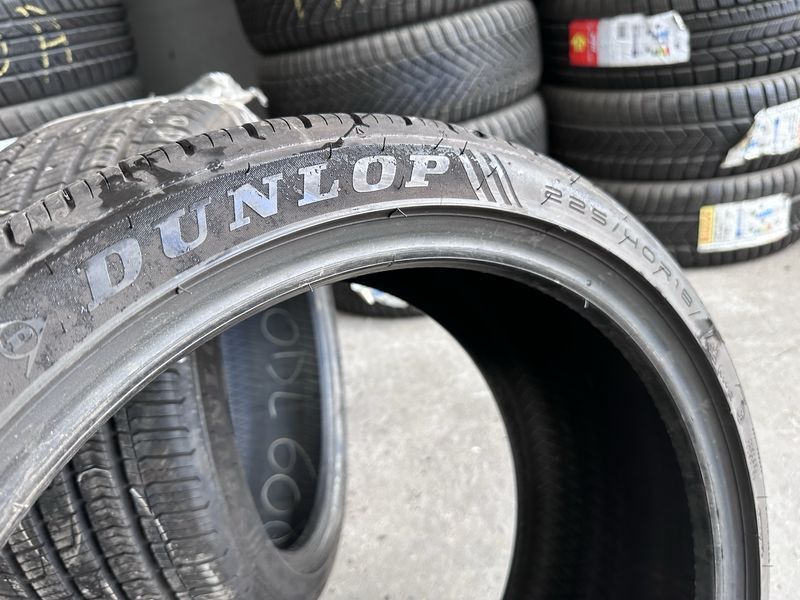 225/40/18 DUNLOP 2бр