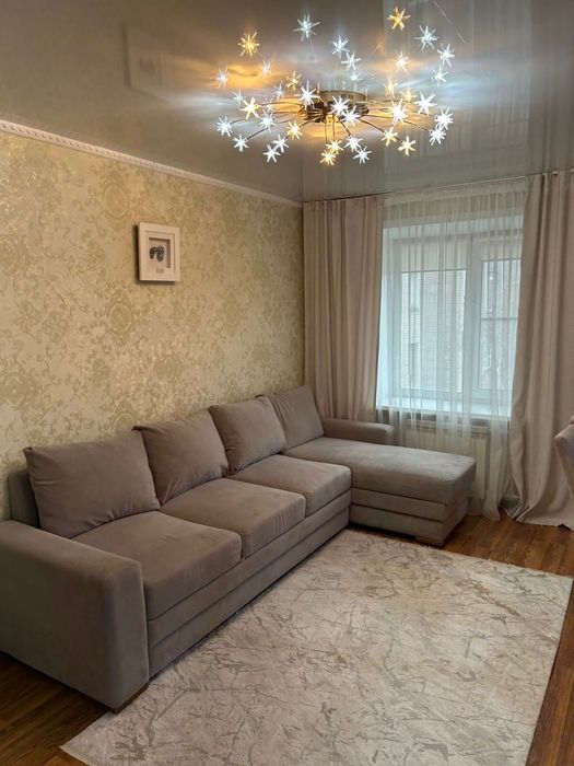 Продам диван 3м.