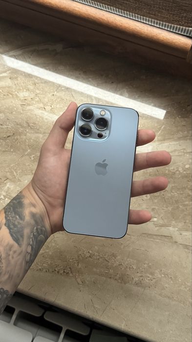 Iphone 13 pro sierra blue