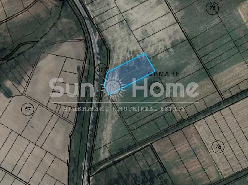 Парцел с площ от 7 506 кв.м