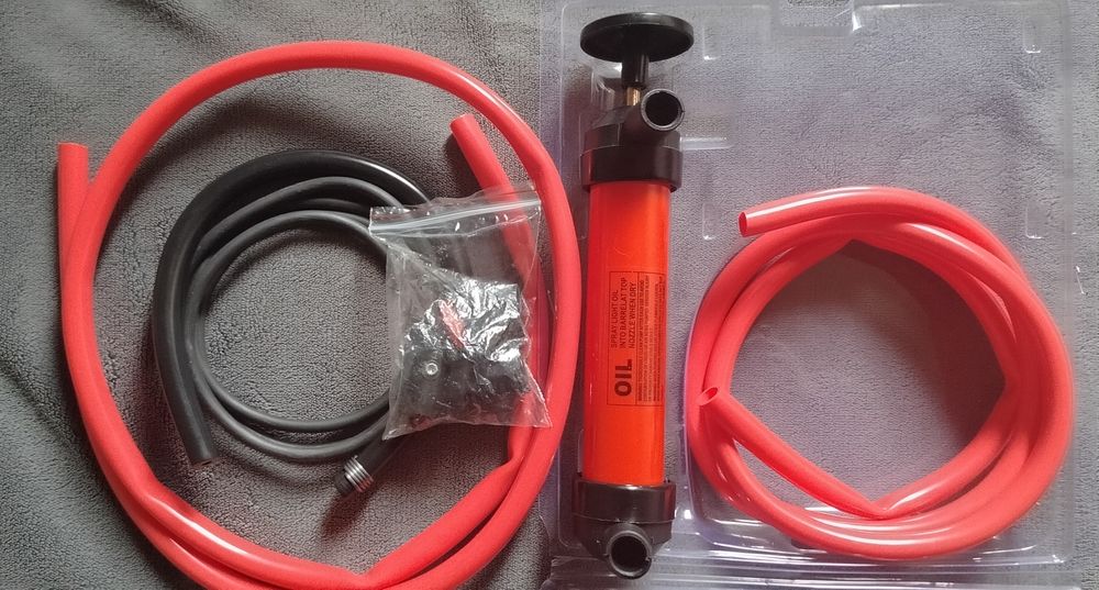 Ръчна помпа за въздух и течности