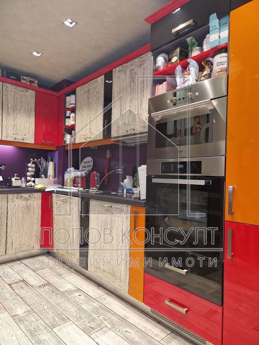 Продава се Тристаен апартамент в Пловдив, Кършияка - 177 кв.м за 1978 €/кв.м - Снимка #9