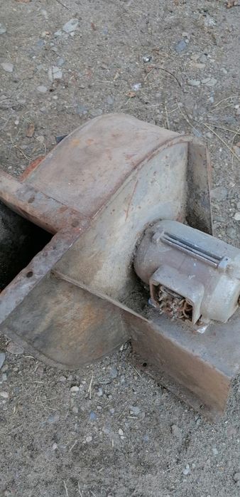 Motor cu ventilator exterior