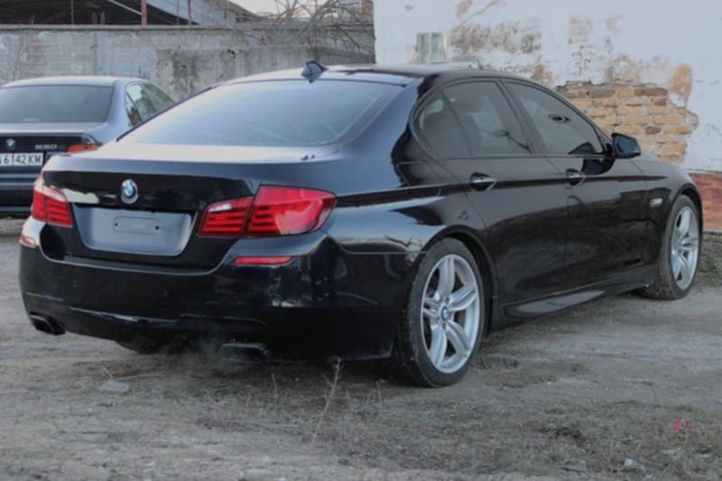 Продавам BMW 550i