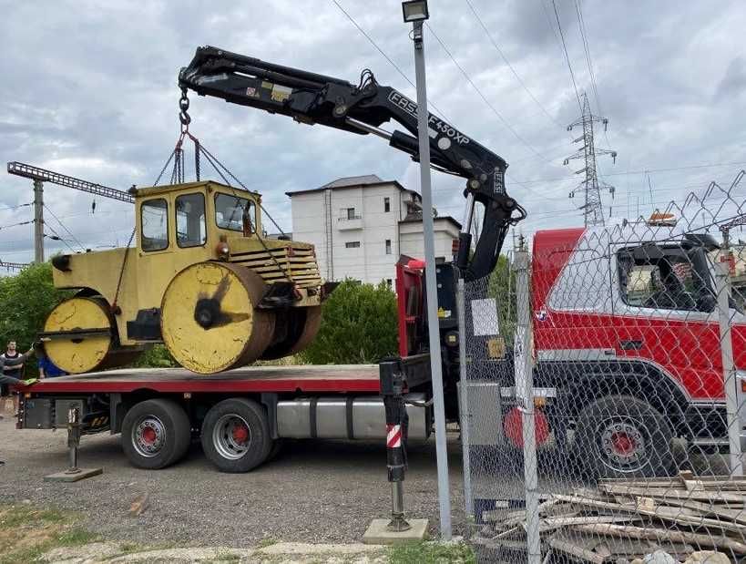 Transport Camion Cu Macara