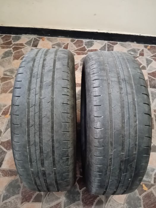 2 броя летни гуми 195/65 R15