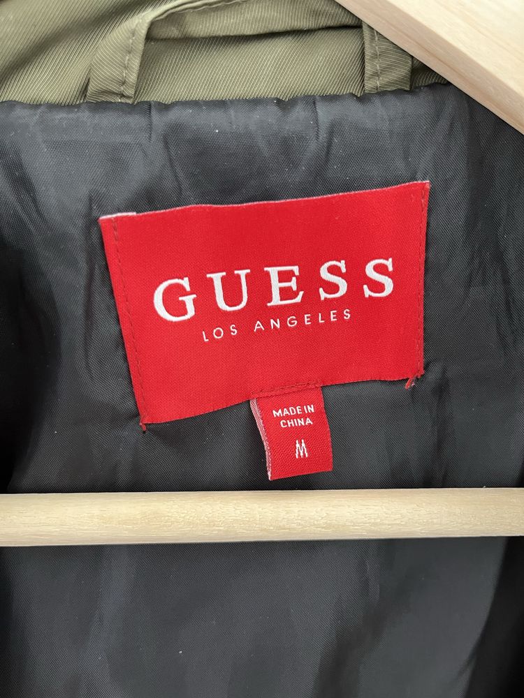 Geaca Guess marimea M