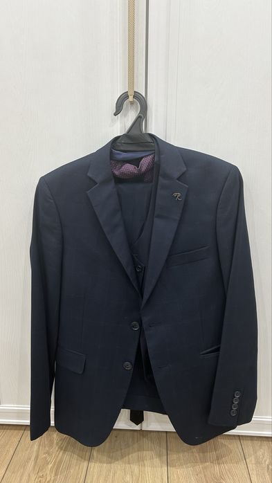 Продам костюм в хорошем качестве