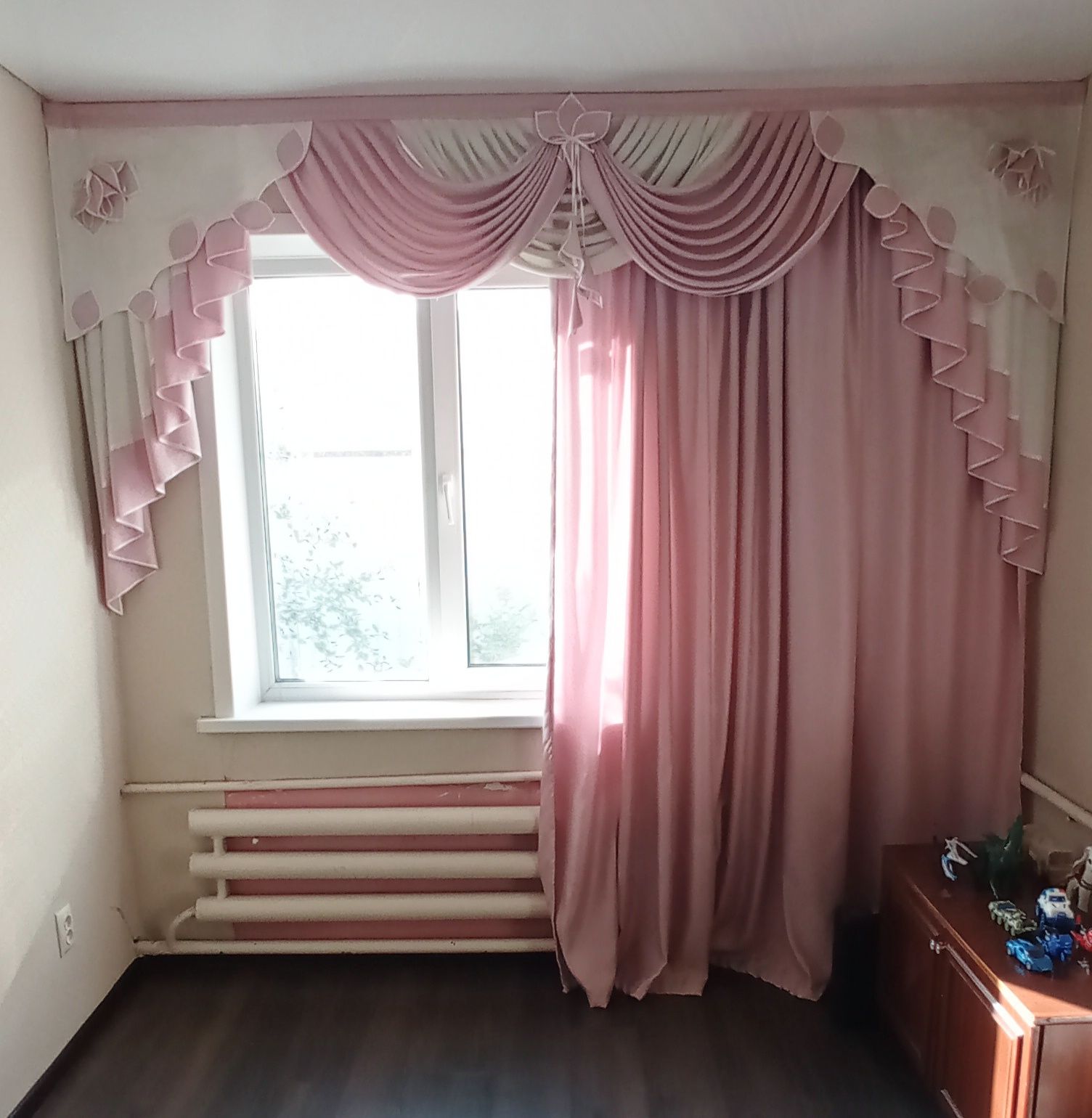 Шторы красивые в спальню.