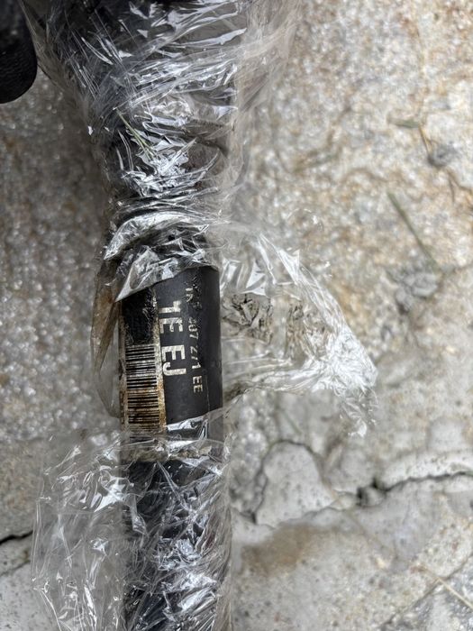 Полуоска за Volkswagen PASSAT B7