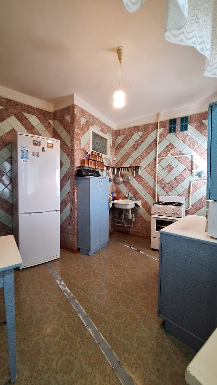 Срочно Продаётся 4х комнатная квартира в юнусобаде