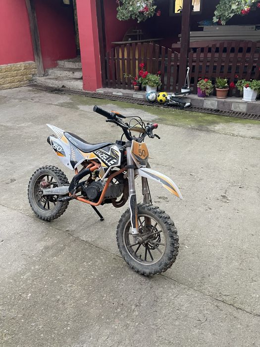 Cross Nitro 49cc + casca