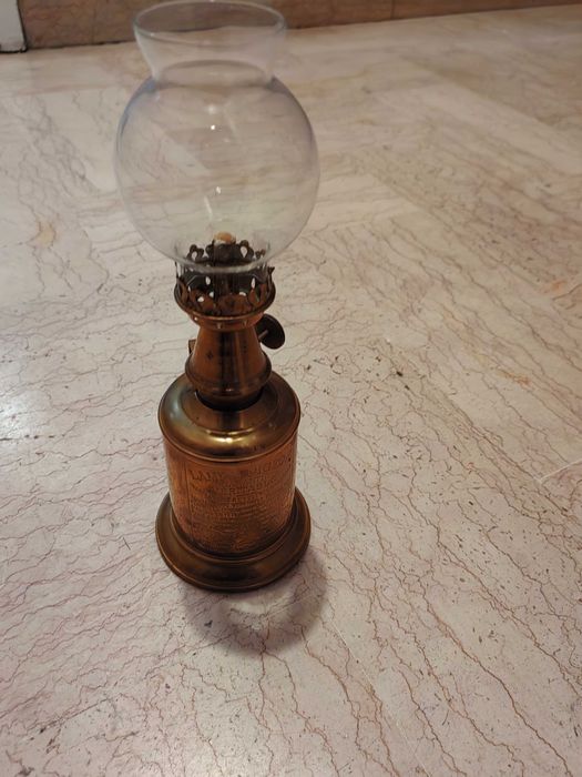 Френска газена лампа