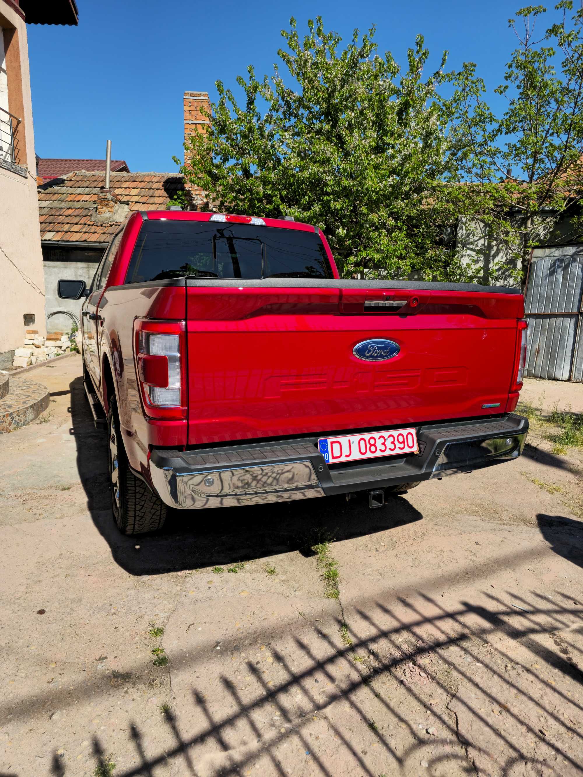 Ford F-150 Lariat